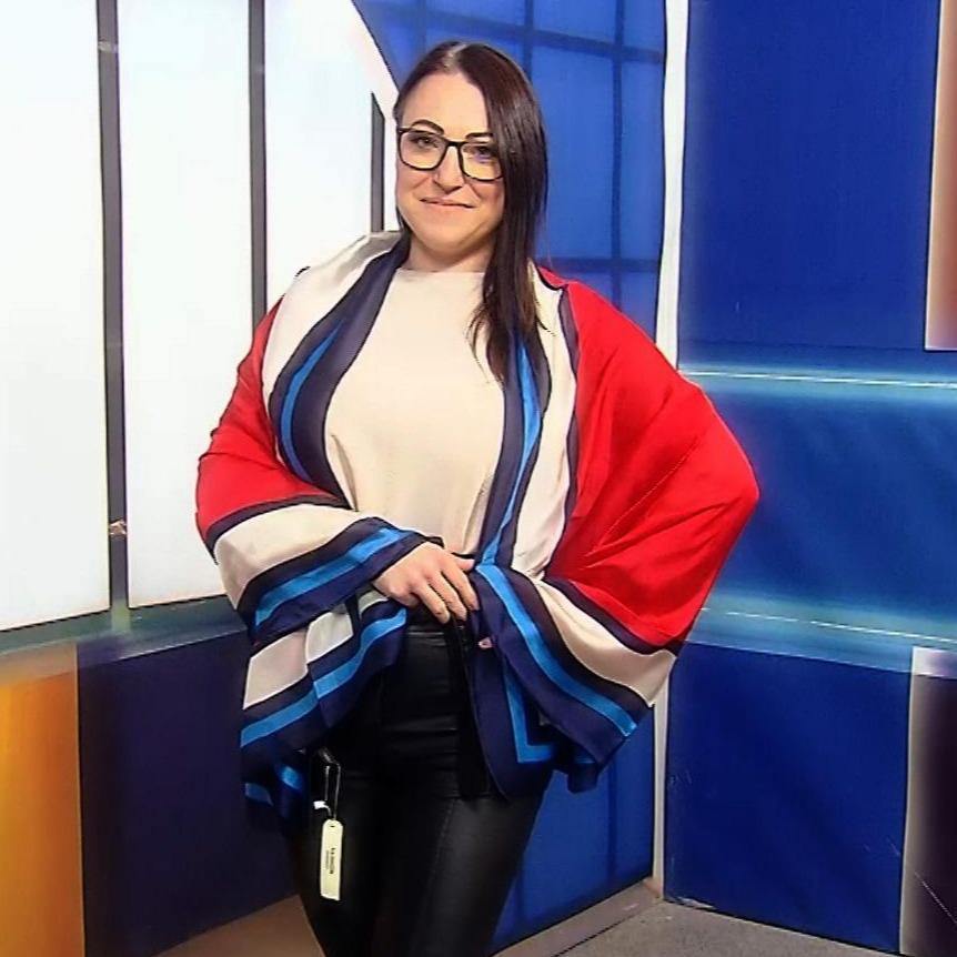100% Valódi Selyem Sál-Kendő, 90 cm x 180 cm, Piros 1 100% Valódi Selyem Sál-Kendő, 90 cm x 180 cm, Piros - Ékszer Galéria