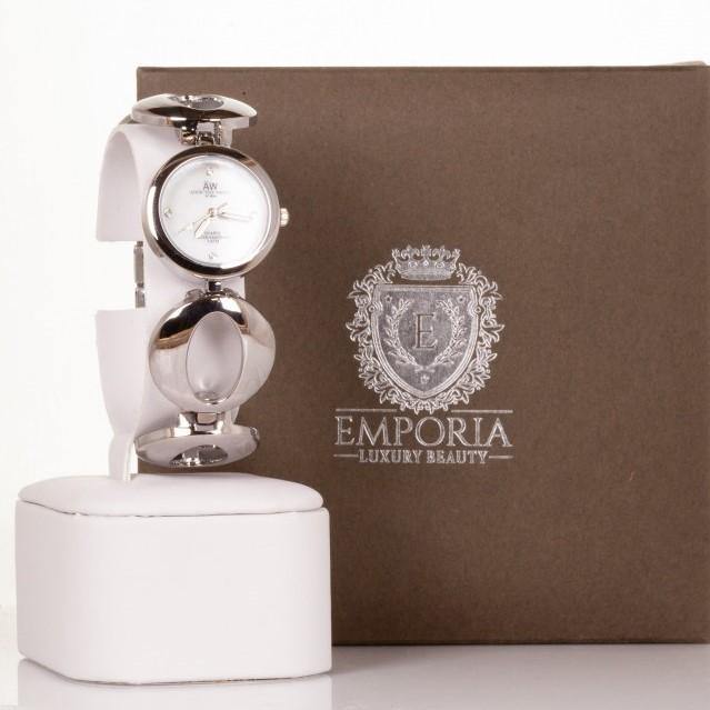 AW ezüst színű női óra végtelen szimbólomú szíjjal és 4 kvrackristállyal - Ékszer Galéria